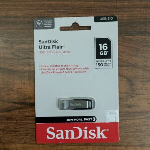 SanDisk 16GB Ultra Flair USB 3.0 Flash Drive